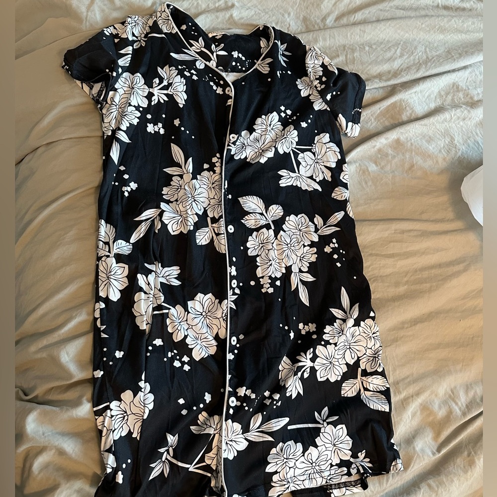 Black And White Floral Night Gown